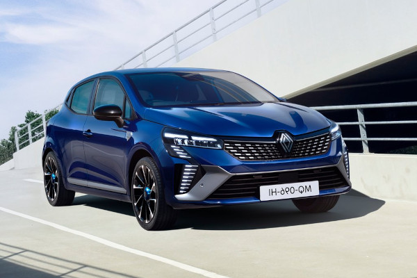 RENAULT CLIO 2024 1.6 E-Tech Equilibre